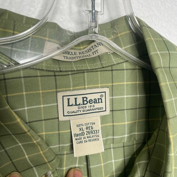 L.L. Bean Mens Button Down Shirt Size XL Green Plaid Wrinkle Resistant - Picture 3 of 9